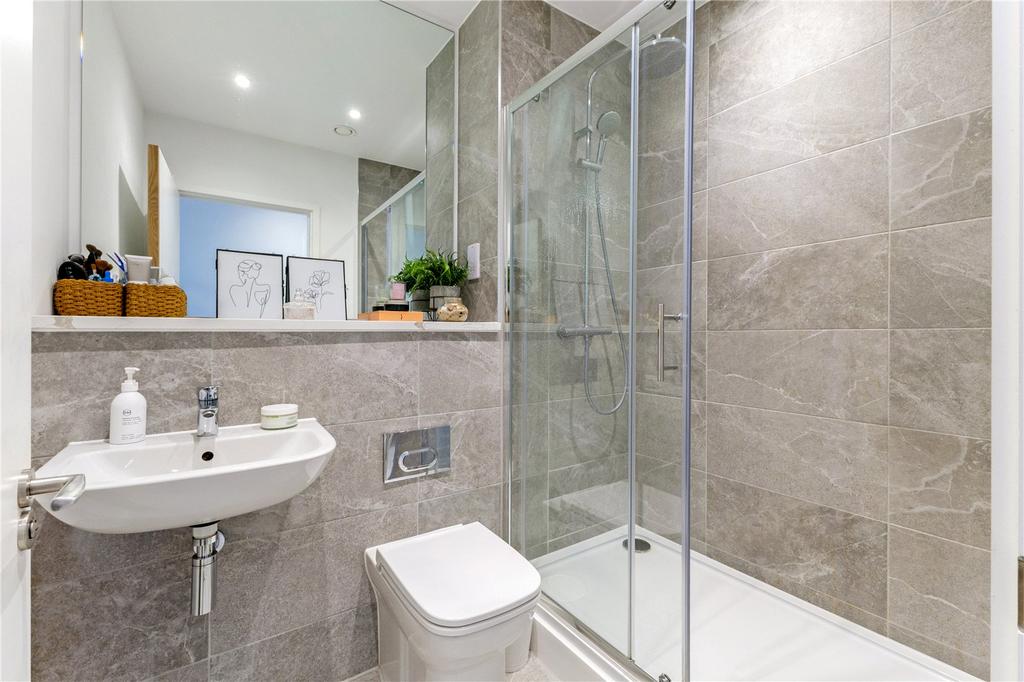 Ensuite