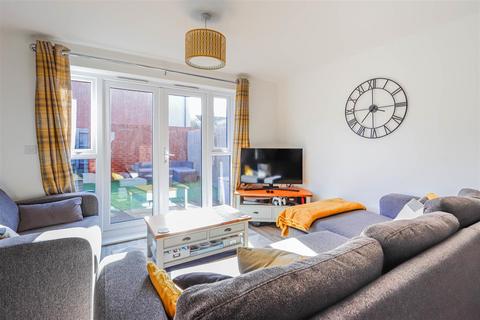 undefined, Ffordd Pentre, Barry