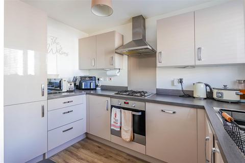 undefined, Ffordd Pentre, Barry
