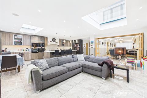 7 bedroom detached house for sale, Edgwarebury Lane, Edgware HA8