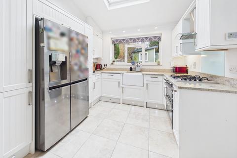 3 bedroom terraced house for sale, Benchleys Road, Boxmoor, HP1