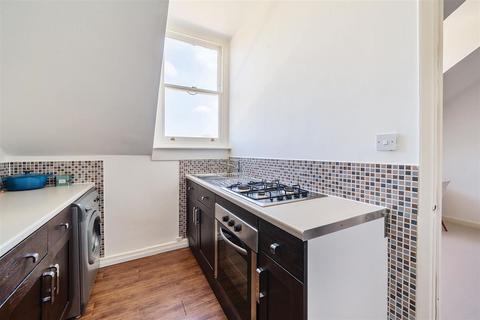 1 bedroom apartment for sale, St. Andrews Road, Surbiton