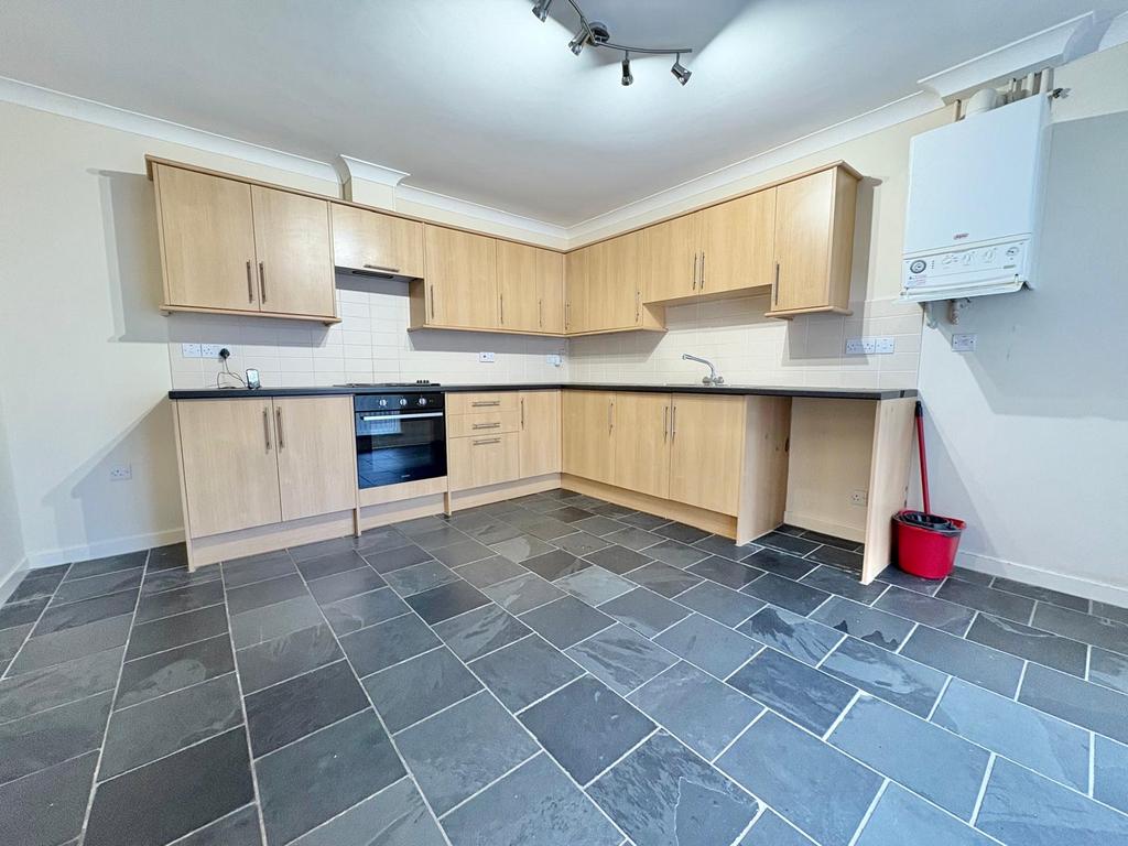 Kitchen / Dining