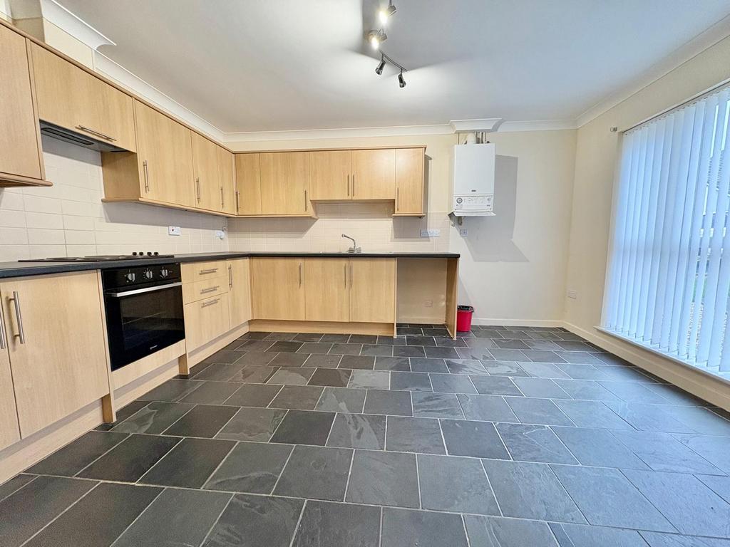 Kitchen / Dining