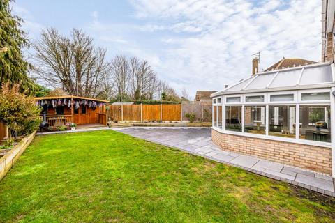 4 bedroom detached house for sale, Sherwood Drive, Spalding