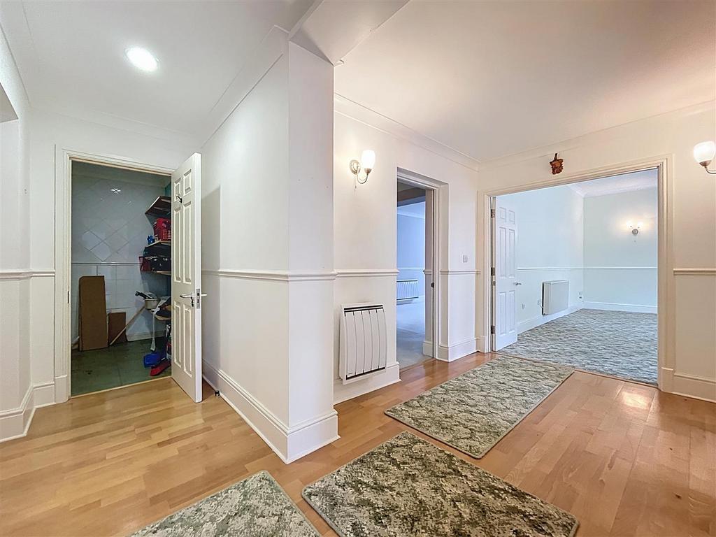 Apartment-1-the-hayes 00008.jpg
