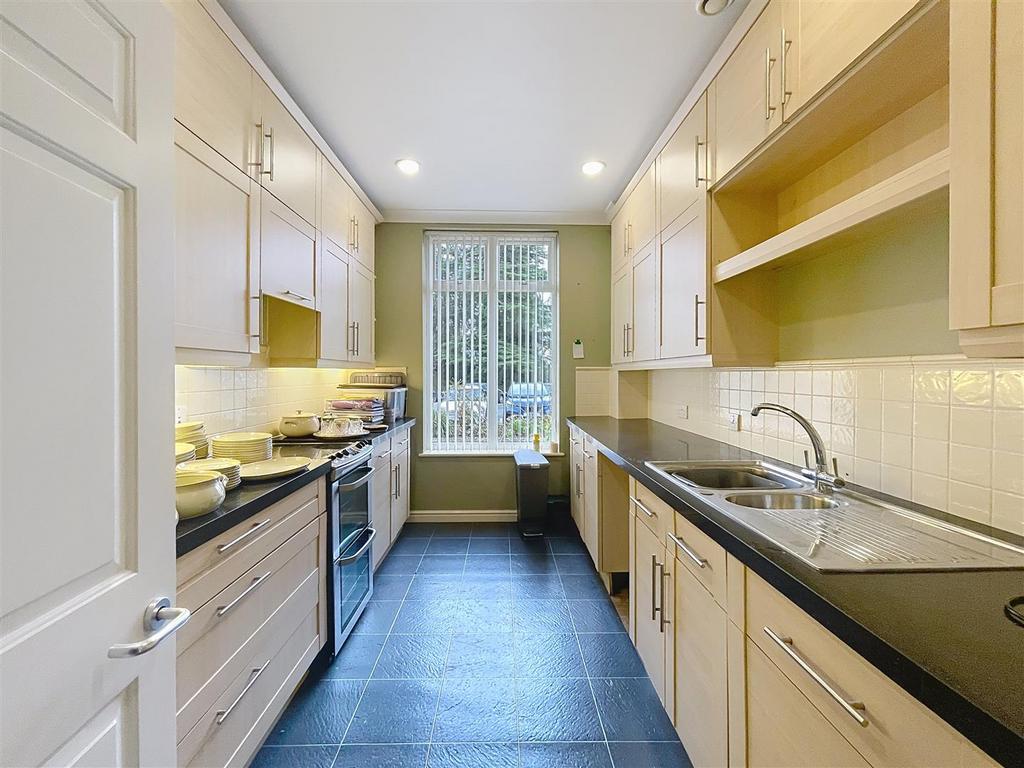 Apartment-1-the-hayes 00001.jpg