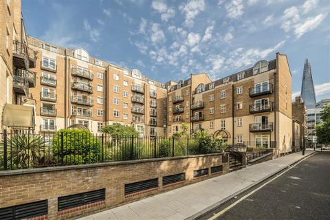 2 bedroom flat for sale, Swan Street, London SE1