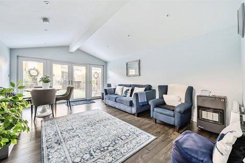 3 bedroom semi-detached house for sale, Westfield Road, Slough, Berkshire