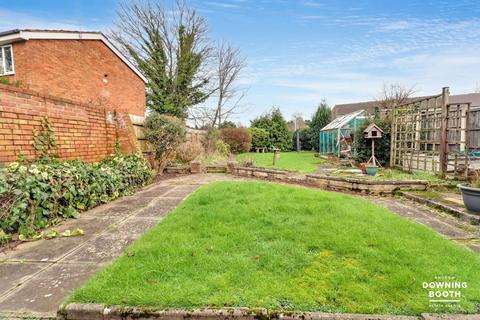 2 bedroom detached bungalow for sale, Shakespeare Avenue, Lichfield, WS14 9BE