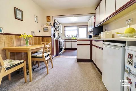 2 bedroom detached bungalow for sale, Shakespeare Avenue, Lichfield, WS14 9BE