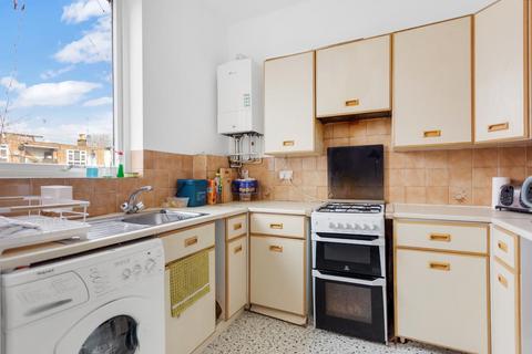 2 bedroom apartment for sale, Lea Bridge Road, London, E5