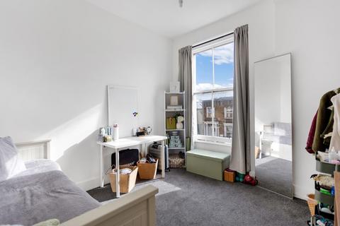 2 bedroom apartment for sale, Lea Bridge Road, London, E5