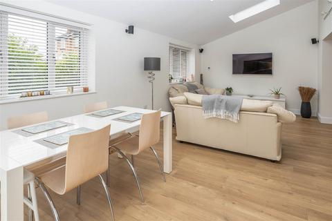 3 bedroom detached house for sale, Burntwood, Brentwood