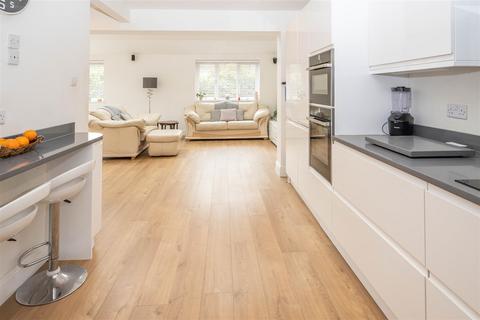 3 bedroom detached house for sale, Burntwood, Brentwood
