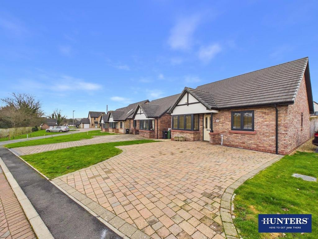 Front Garden/Driveway