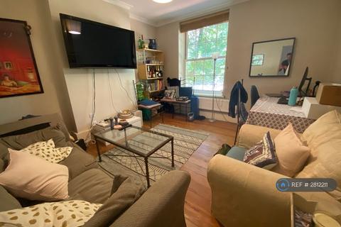 3 bedroom flat to rent, Rushton House, London, SW8