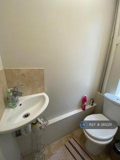 3 bedroom flat to rent, Rushton House, London, SW8
