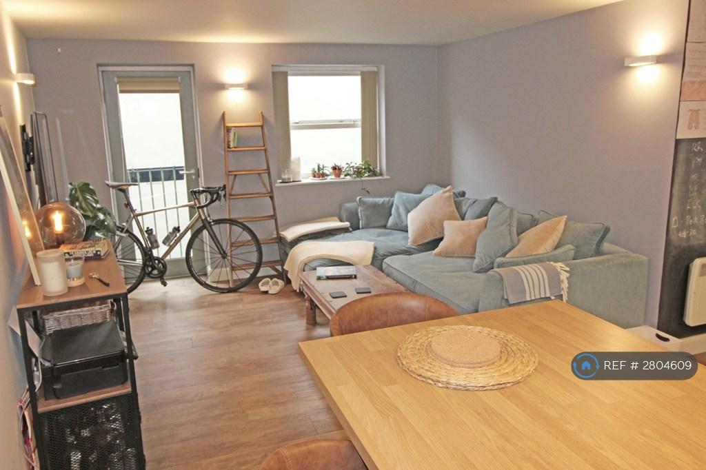 Living/Kitchen/Dining