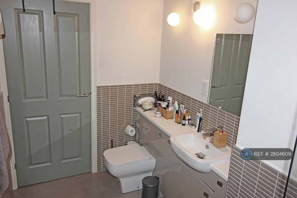 Main Bathroom