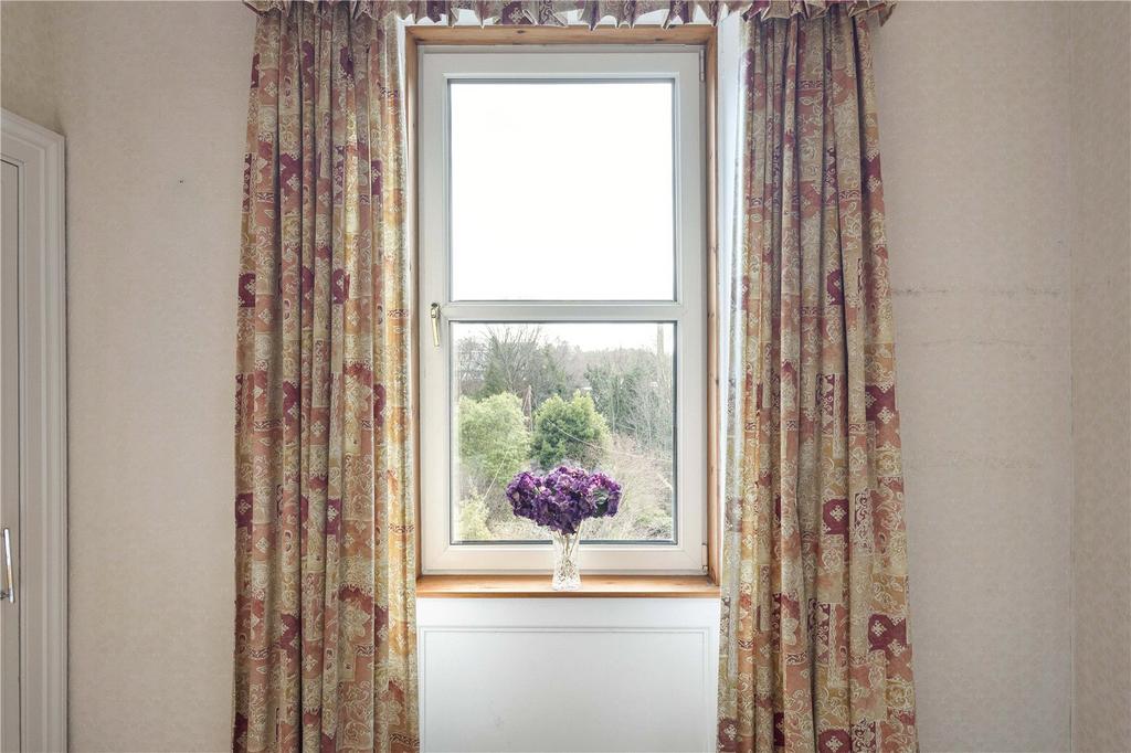 17/2 Stanely Road 18
