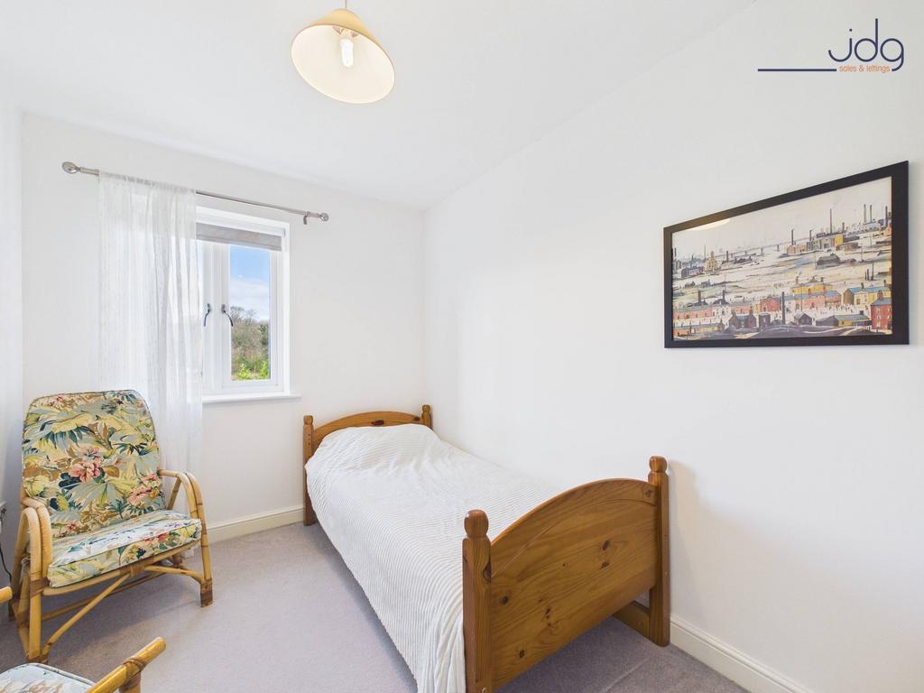 Single Bedroom