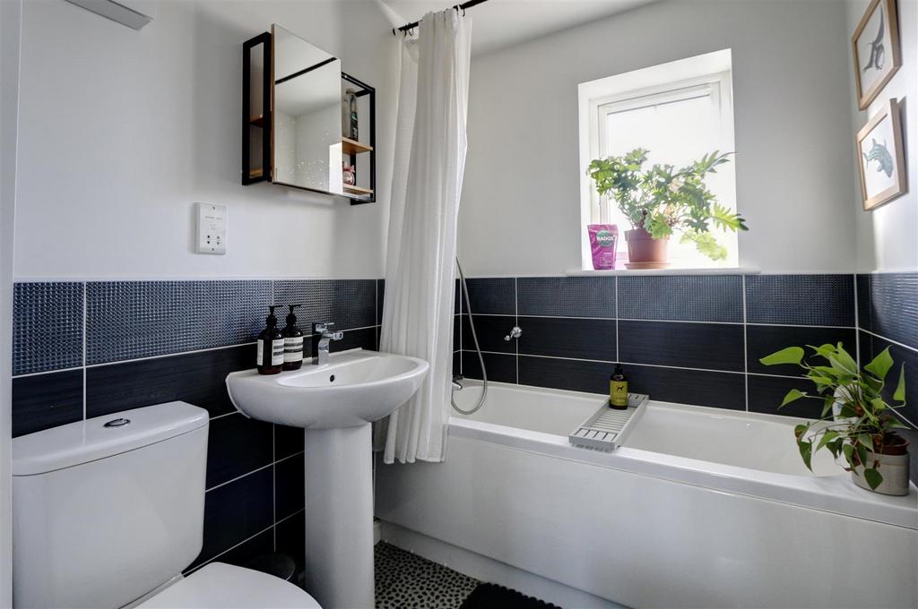 Bathroom.jpg