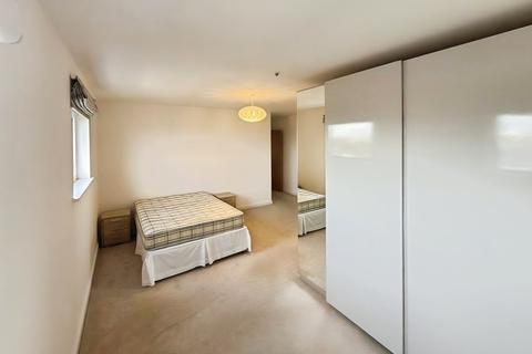 2 bedroom property to rent, Broadway, PETERBOROUGH, PE1
