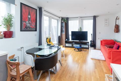 1 bedroom flat for sale, Brunel Court, Green Lane, HA8