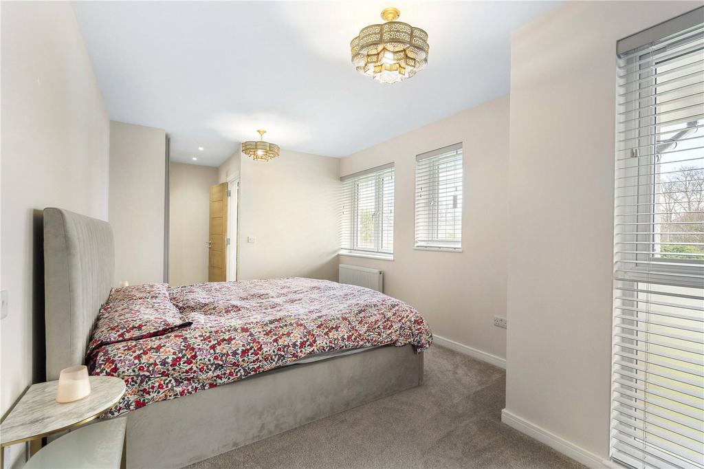 Hillpark Avenue 32