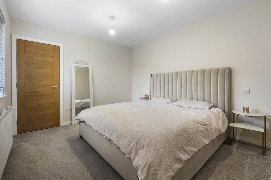 Hillpark Avenue 33