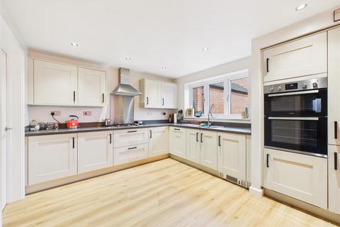 4 bedroom detached house for sale, Ketil Place, Anlaby, Hull