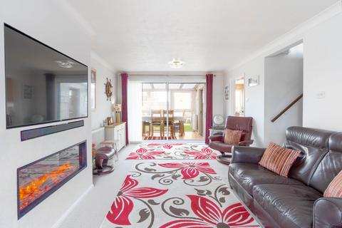 3 bedroom end of terrace house for sale, Pelham Close, Cottenham, CB24