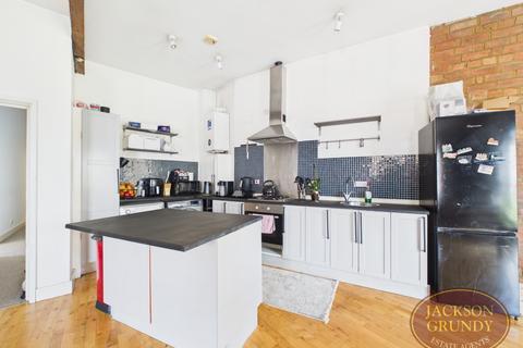 2 bedroom flat for sale, Bailiff Street, The Mounts, NN1 3EA