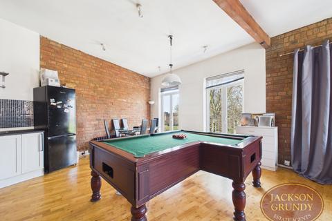 2 bedroom flat for sale, Bailiff Street, The Mounts, NN1 3EA