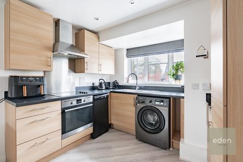 3 bedroom semi-detached house for sale, Fieldfare Drive, Maidstone, ME15