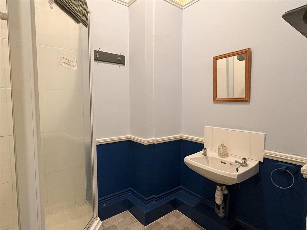 Communal shower room