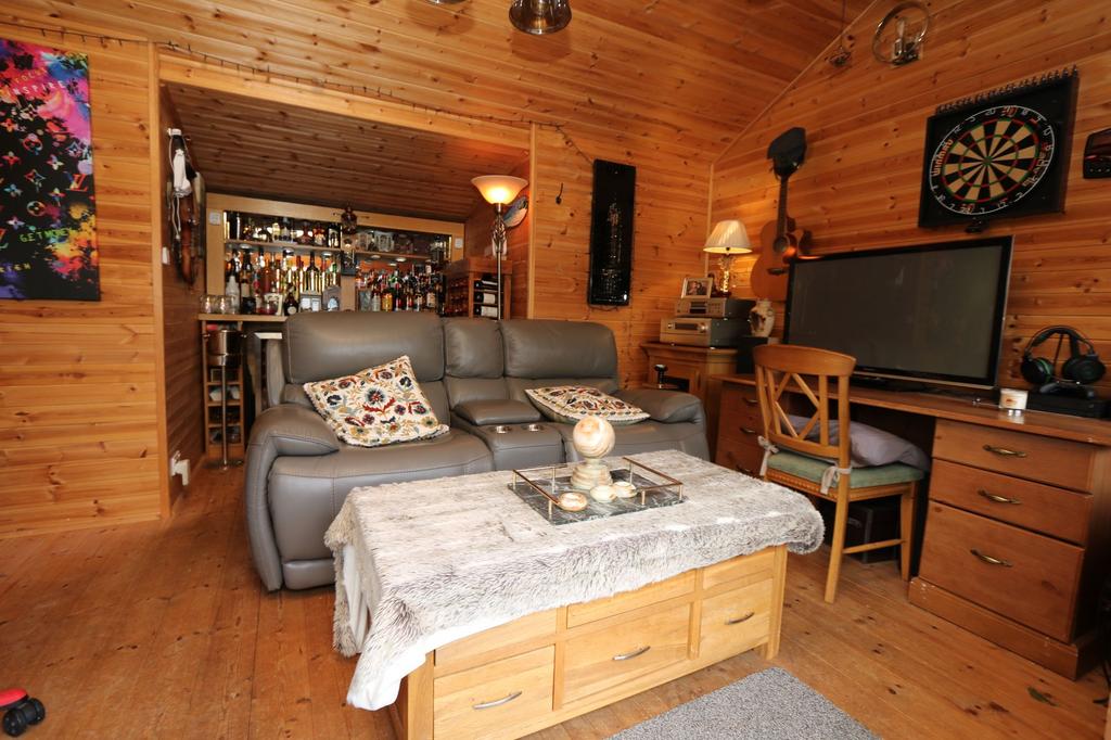 Garden Lodge