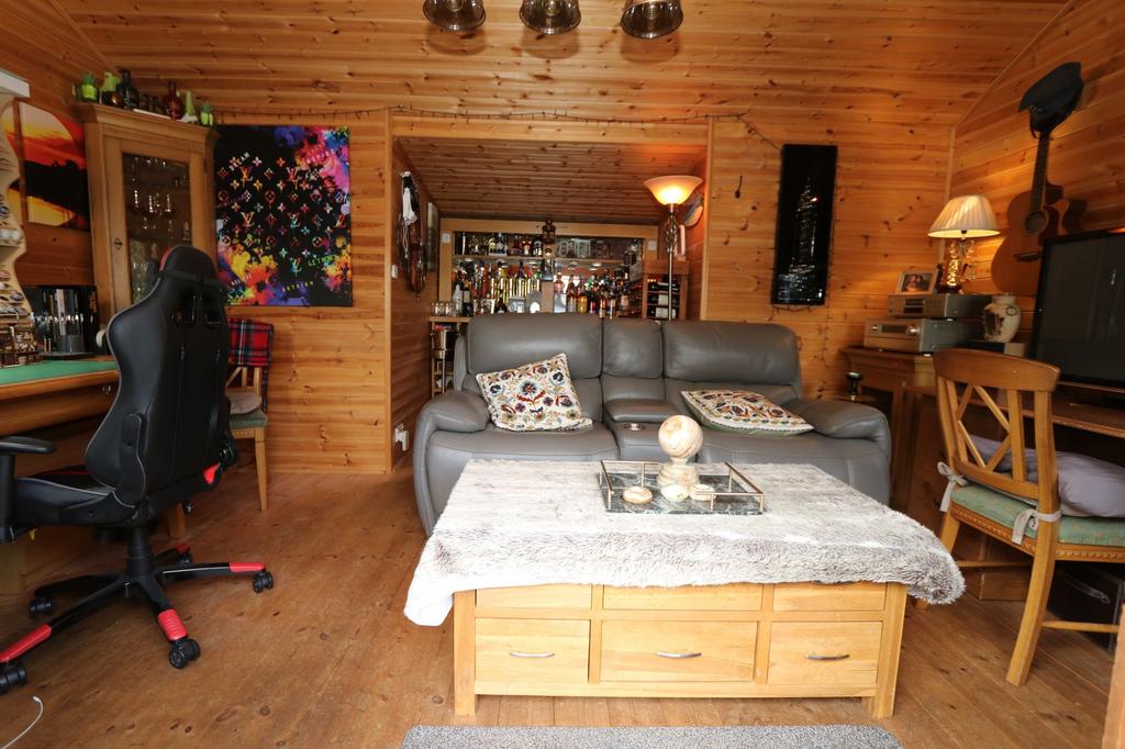 Garden Lodge