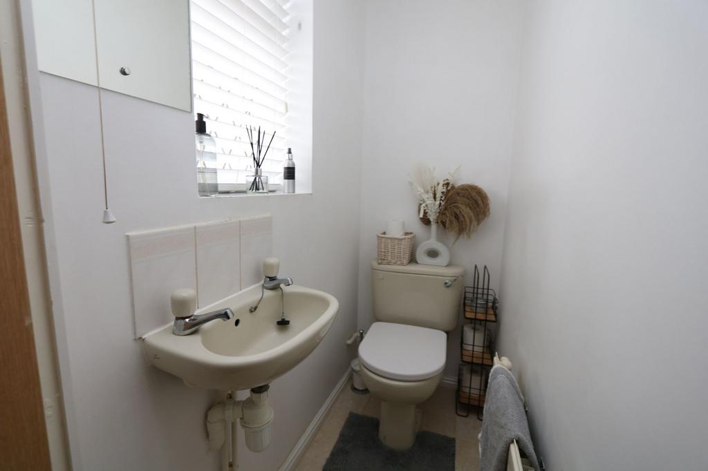 Cloakroom/WC