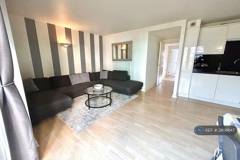 2 bedroom flat to rent, Deals Gateway, London, SE13