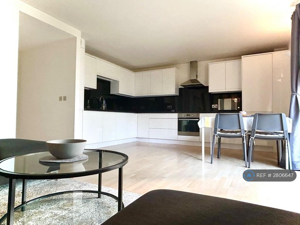 Kitchen   2 Bed 2 Bath Near Greenwich