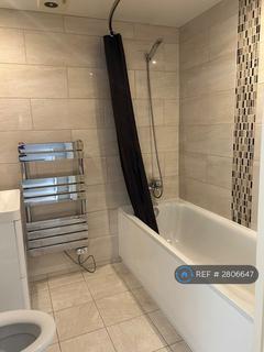 2 bedroom flat to rent, Deals Gateway, London, SE13