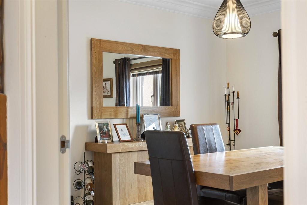 6 Burnbrae Avenue 12