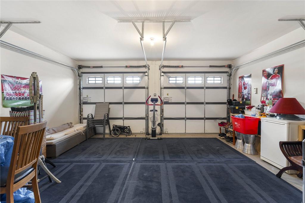 6 Burnbrae Avenue 33