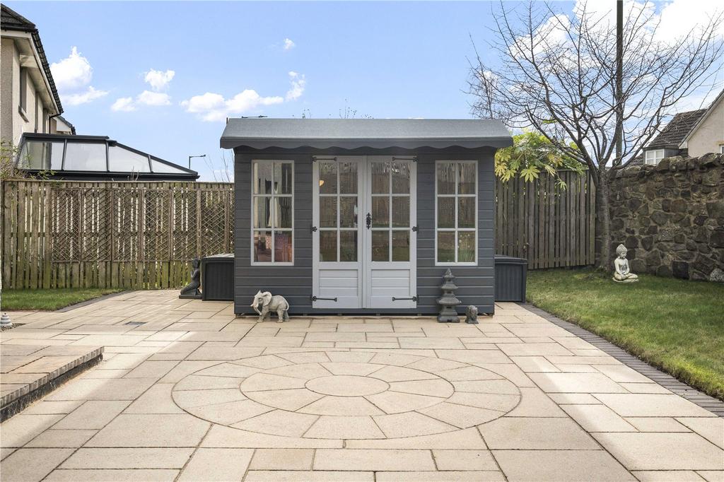 6 Burnbrae Avenue 36