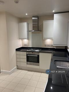 3 bedroom flat to rent, North Gower Street, London, NW1