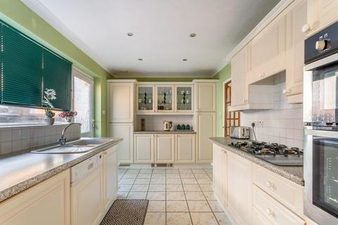 3 bedroom bungalow for sale, Crescent Drive South, Brighton