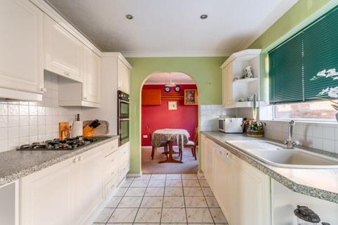 3 bedroom bungalow for sale, Crescent Drive South, Brighton