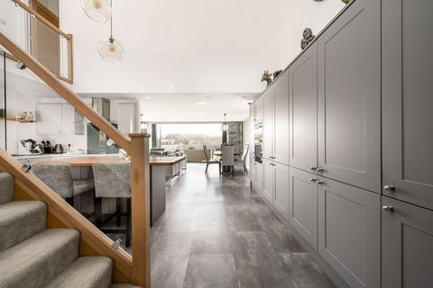 4 bedroom barn conversion for sale, High Street, Huntingdon PE28